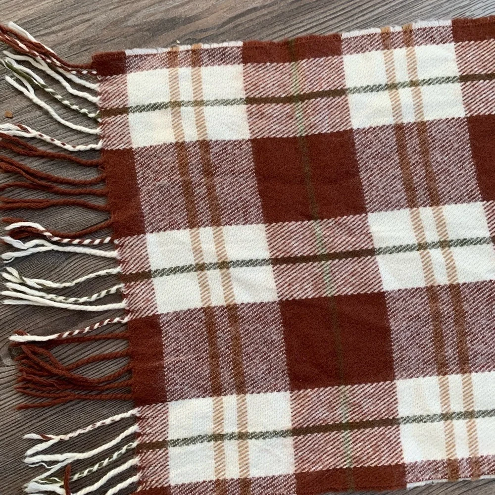 Fringe- Red and White scarf